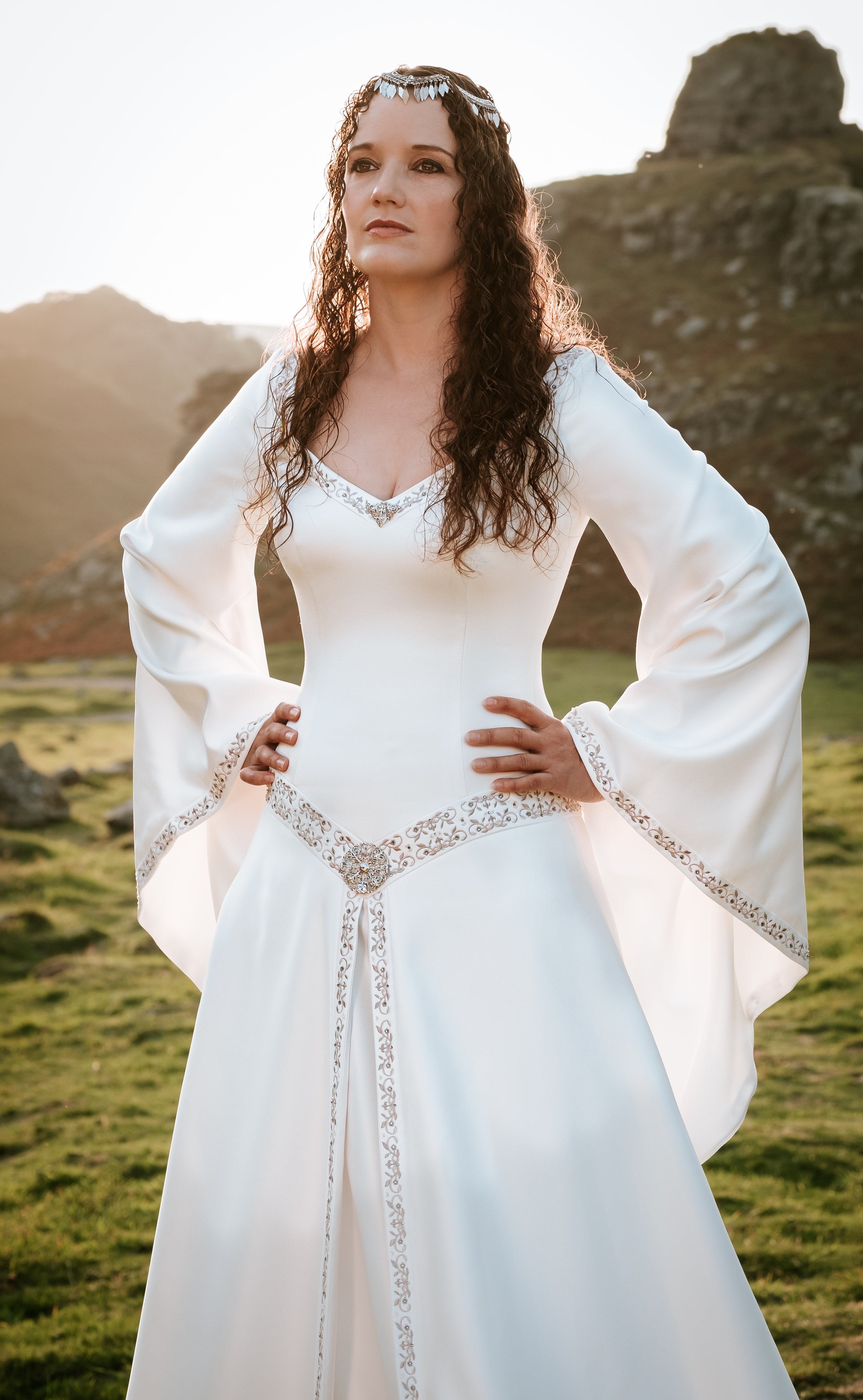 elven fairy wedding dress,medieval fantasy wedding dresses,elvish medieval wedding dress,medieval wedding dress,
